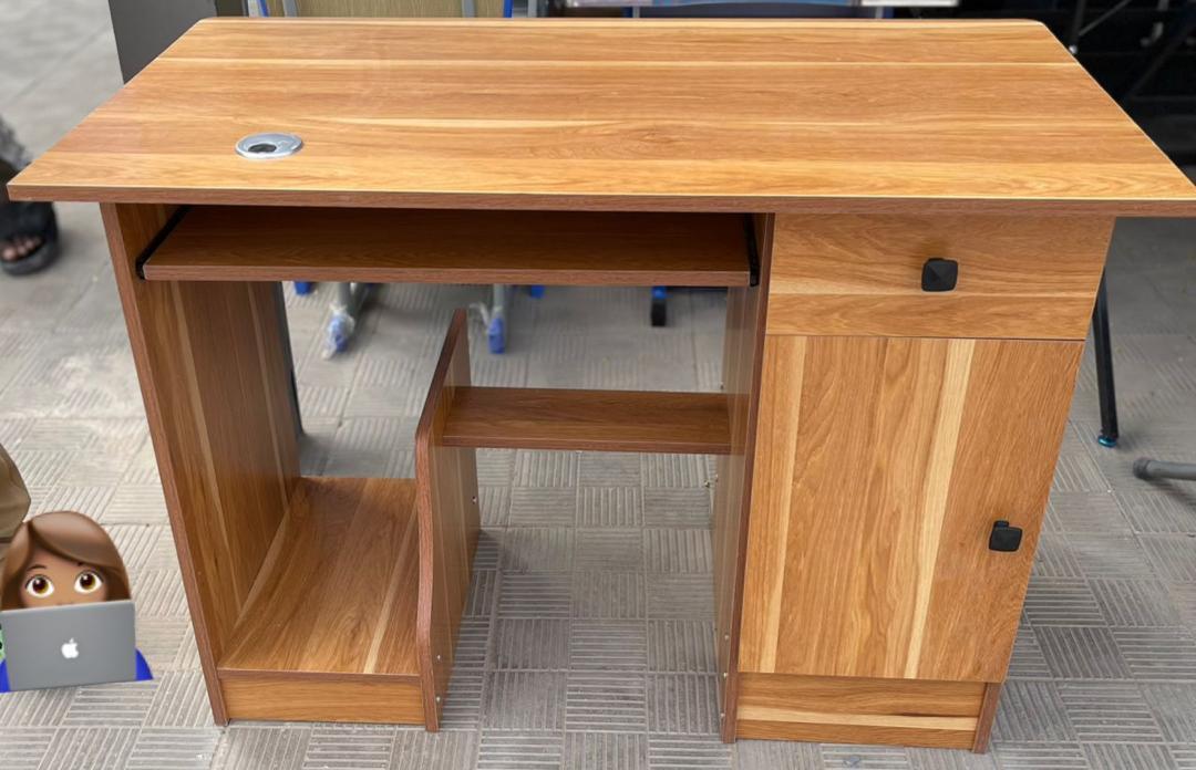 Table Bureau en bois avec 2 Tiroirs 1m20 – Image 2