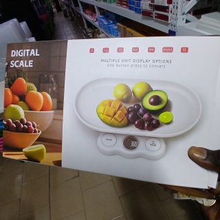 Balance cuisine 15kg avec plateau